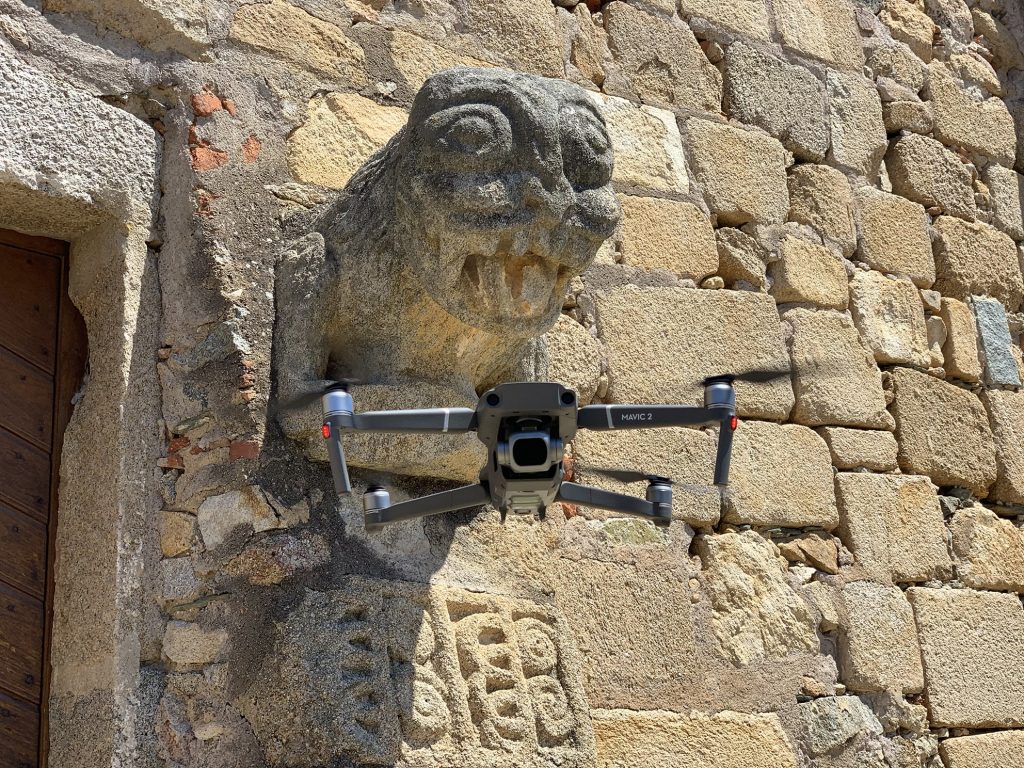 Tournage-drone-archeologie-min