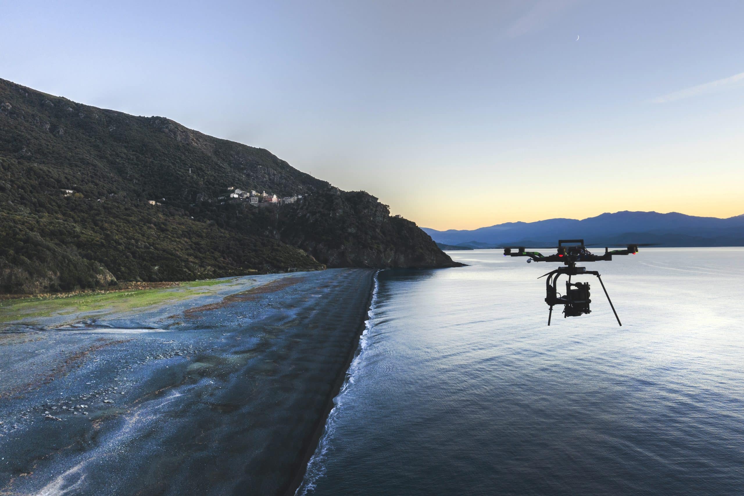 Drone en vol durant notre formation télépilote drone